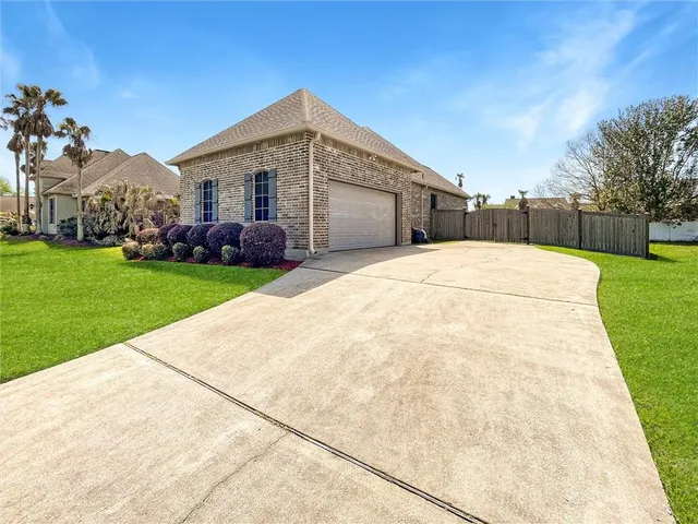 $2,350 | Undisclosed Address, Slidell, LA 70458