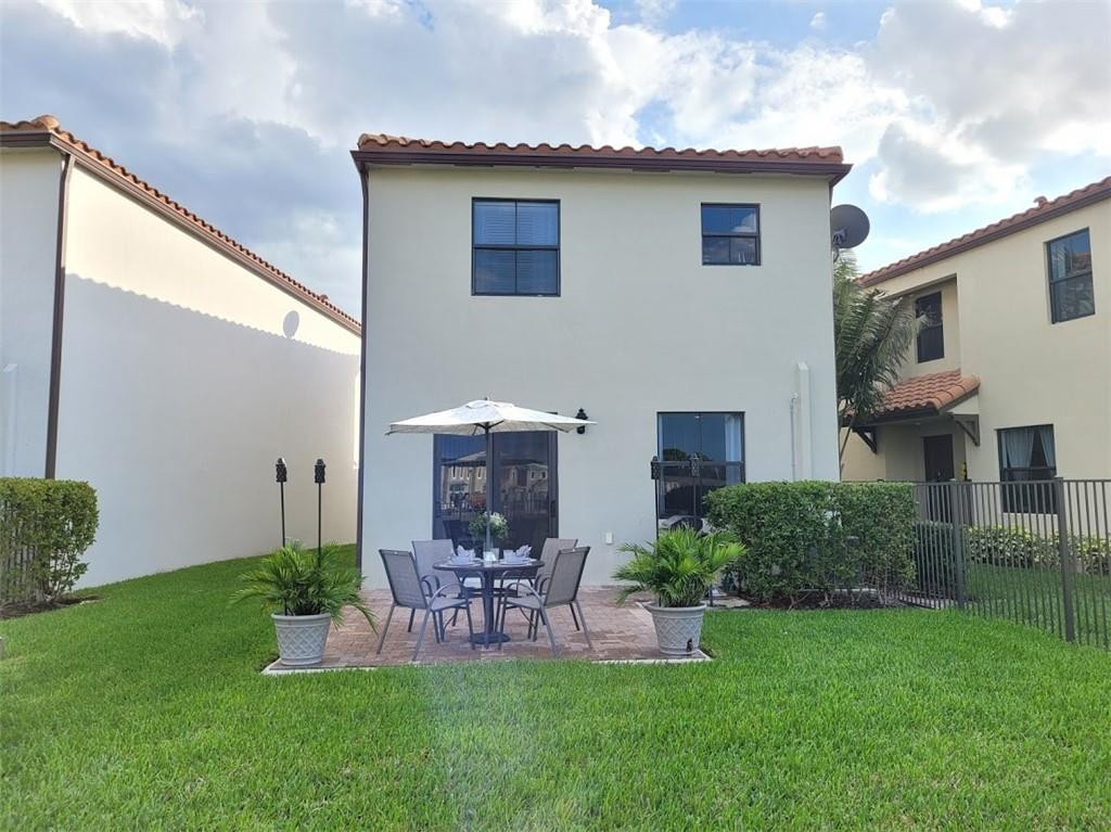 6014 Pine Tree Way Riviera Beach, FL 33410 - Photo 4 of 51 Photo 4