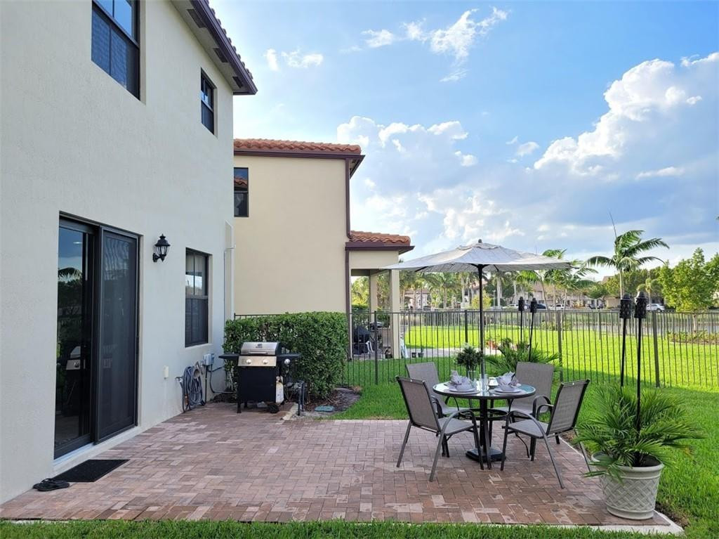6014 Pine Tree Way Riviera Beach, FL 33410 - Photo 9 of 51 Photo 9