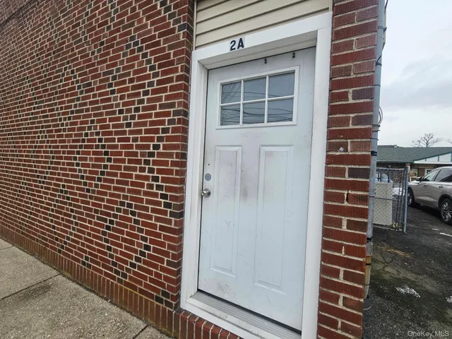 $2,000 | 2 Somerset Avenue, Unit #3, East Islip, NY 11730