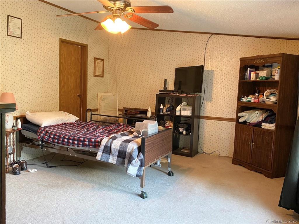 1046 Sharon Ridge Road Fairview, NC 28730 - Photo 12 of 15 Gallery Image 12