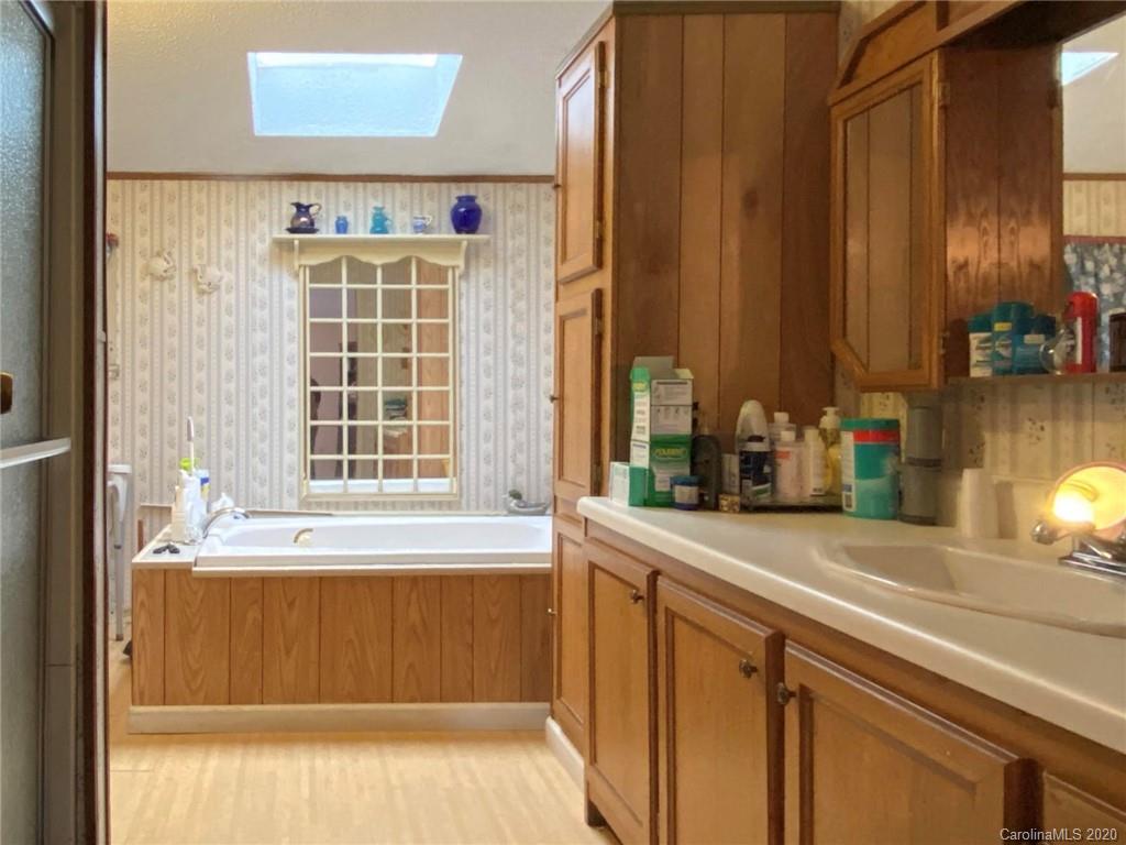 1046 Sharon Ridge Road Fairview, NC 28730 - Photo 13 of 15 Gallery Image 13