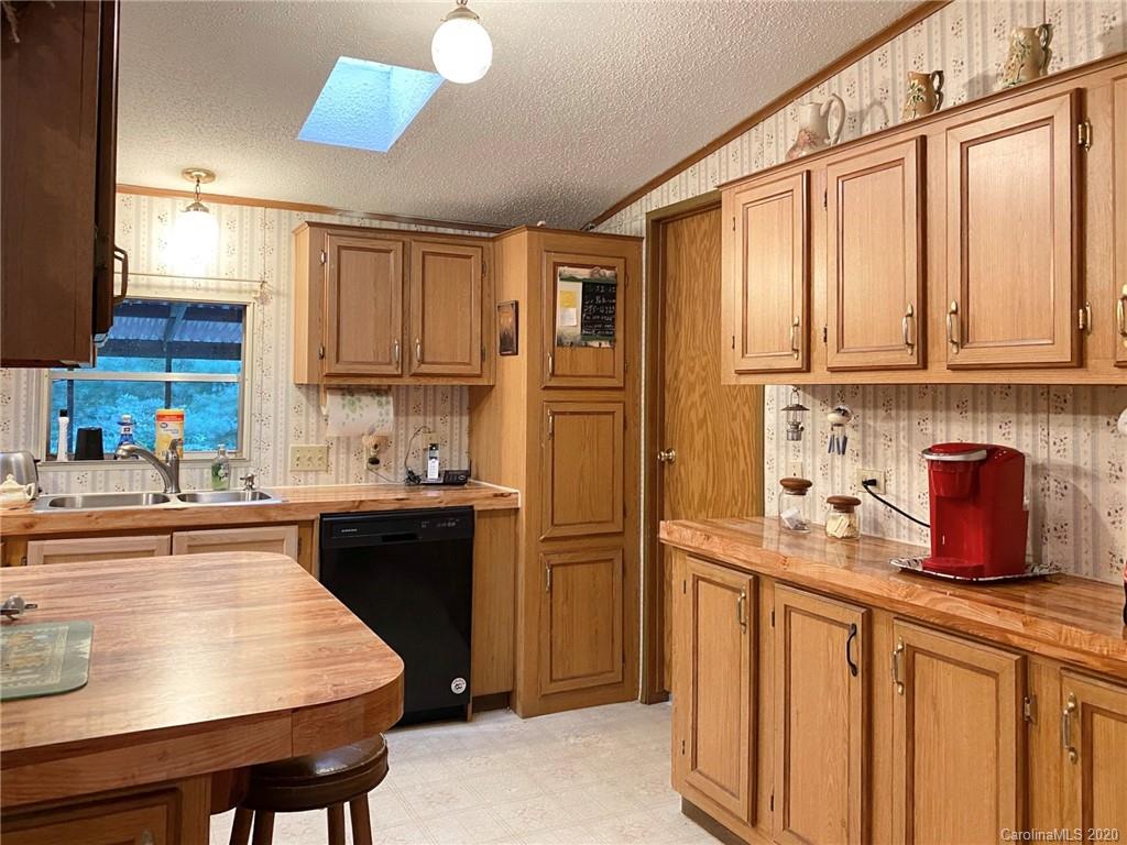 1046 Sharon Ridge Road Fairview, NC 28730 - Photo 6 of 15 Gallery Image 6