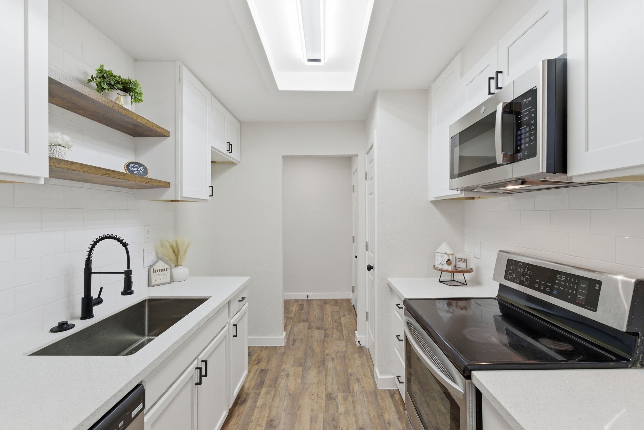 7534 Shaddock Drive Houston, TX 77041 - Photo 25 of 35