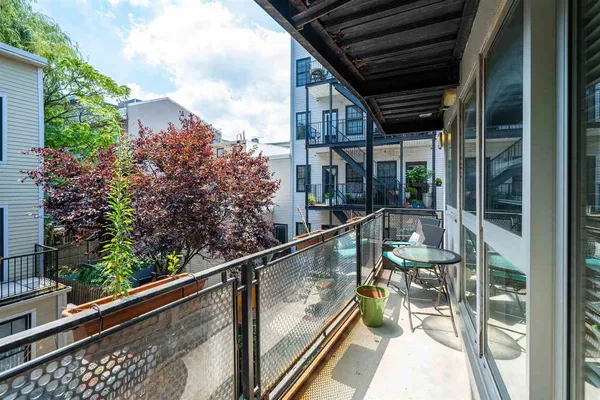$4,200 | 557 2nd Street, Unit 4, Hoboken, NJ 07030