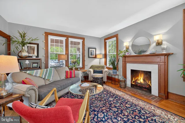 $2,500 | 420 West Cork Street, Winchester, VA 22601