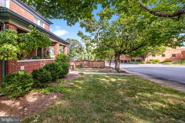 $2,500 | 420 West Cork Street, Winchester, VA 22601