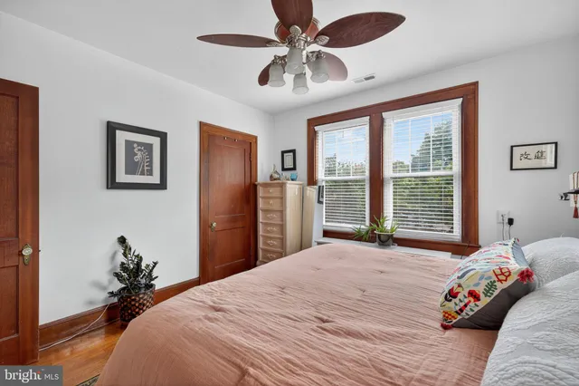 $2,500 | 420 West Cork Street, Winchester, VA 22601