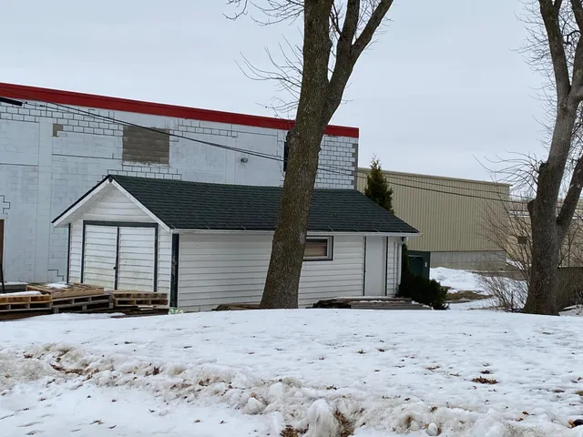 $15,000 | 2201 Gene Street, Albert Lea, MN 56007