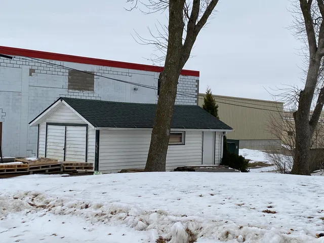 $15,000 | 2201 Gene Street, Albert Lea, MN 56007