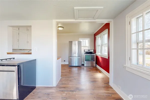 $329,900 | 405 Southeast 8th Street, College Place, WA 99324