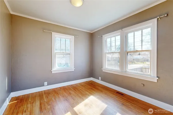 $329,900 | 405 Southeast 8th Street, College Place, WA 99324