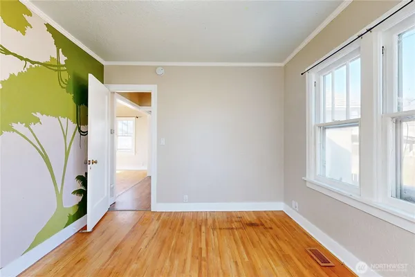 $329,900 | 405 Southeast 8th Street, College Place, WA 99324