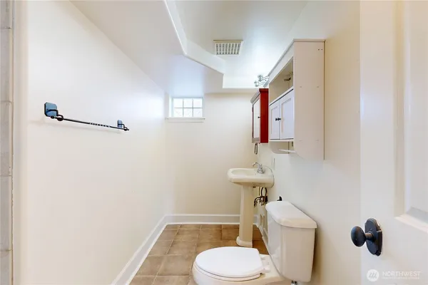 $329,900 | 405 Southeast 8th Street, College Place, WA 99324