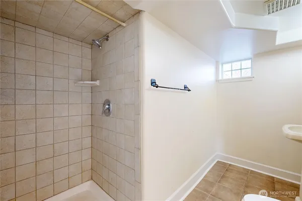 $329,900 | 405 Southeast 8th Street, College Place, WA 99324