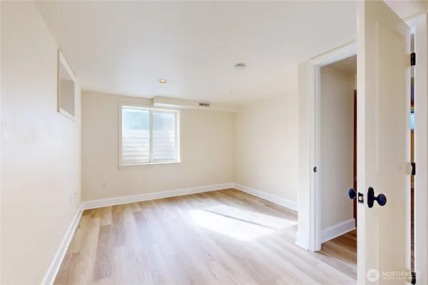 $329,900 | 405 Southeast 8th Street, College Place, WA 99324