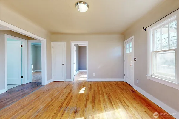 $329,900 | 405 Southeast 8th Street, College Place, WA 99324