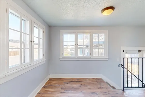 $329,900 | 405 Southeast 8th Street, College Place, WA 99324