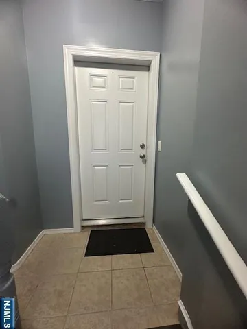 $2,100 | 101 Avenue F, Bayonne, NJ 07002