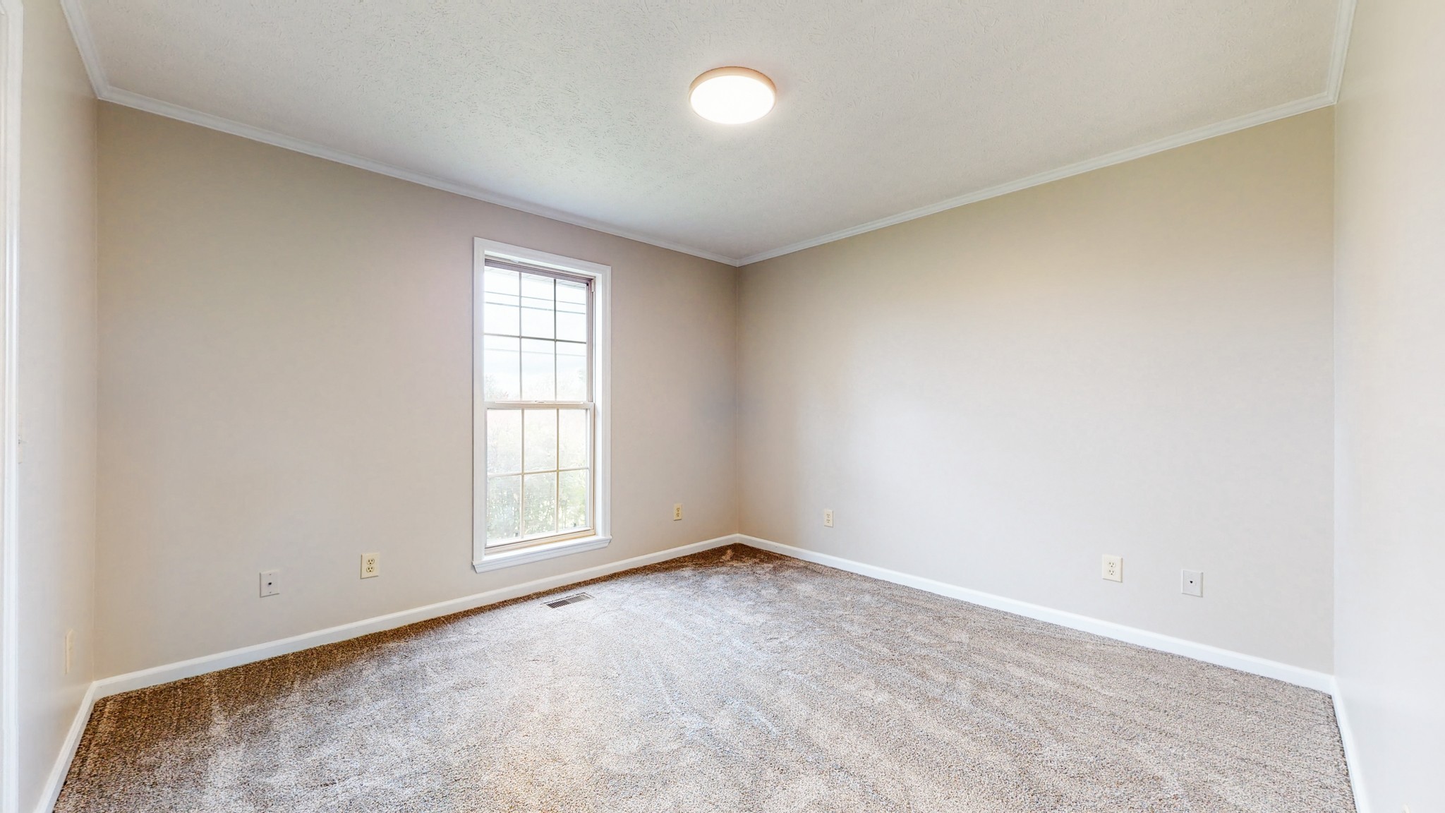 1883 Coles Ferry Pike Lebanon, TN 37087 - Photo 21 of 29 an empty room with windows and closet