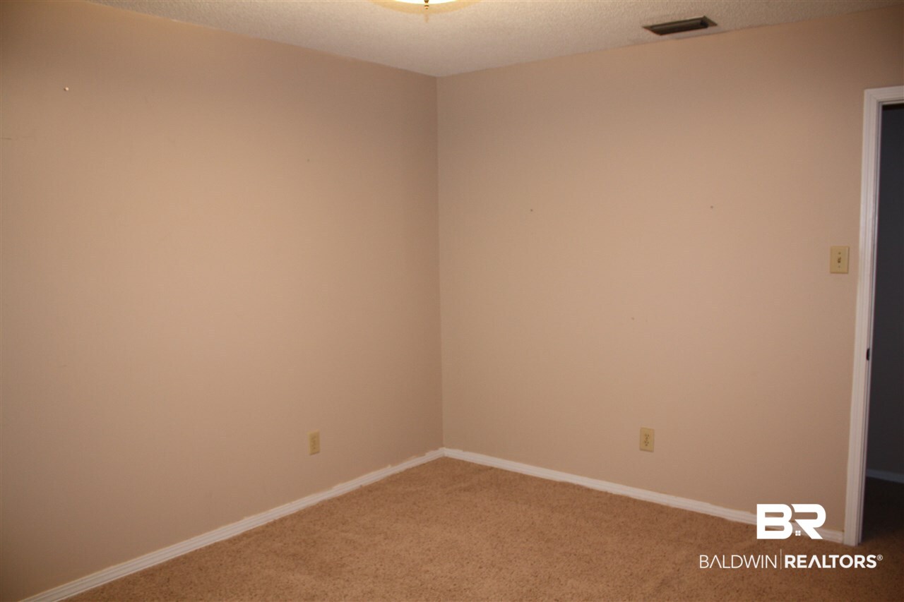 5909 Moffett Road Mobile, AL 36618 - Photo 17 of 23