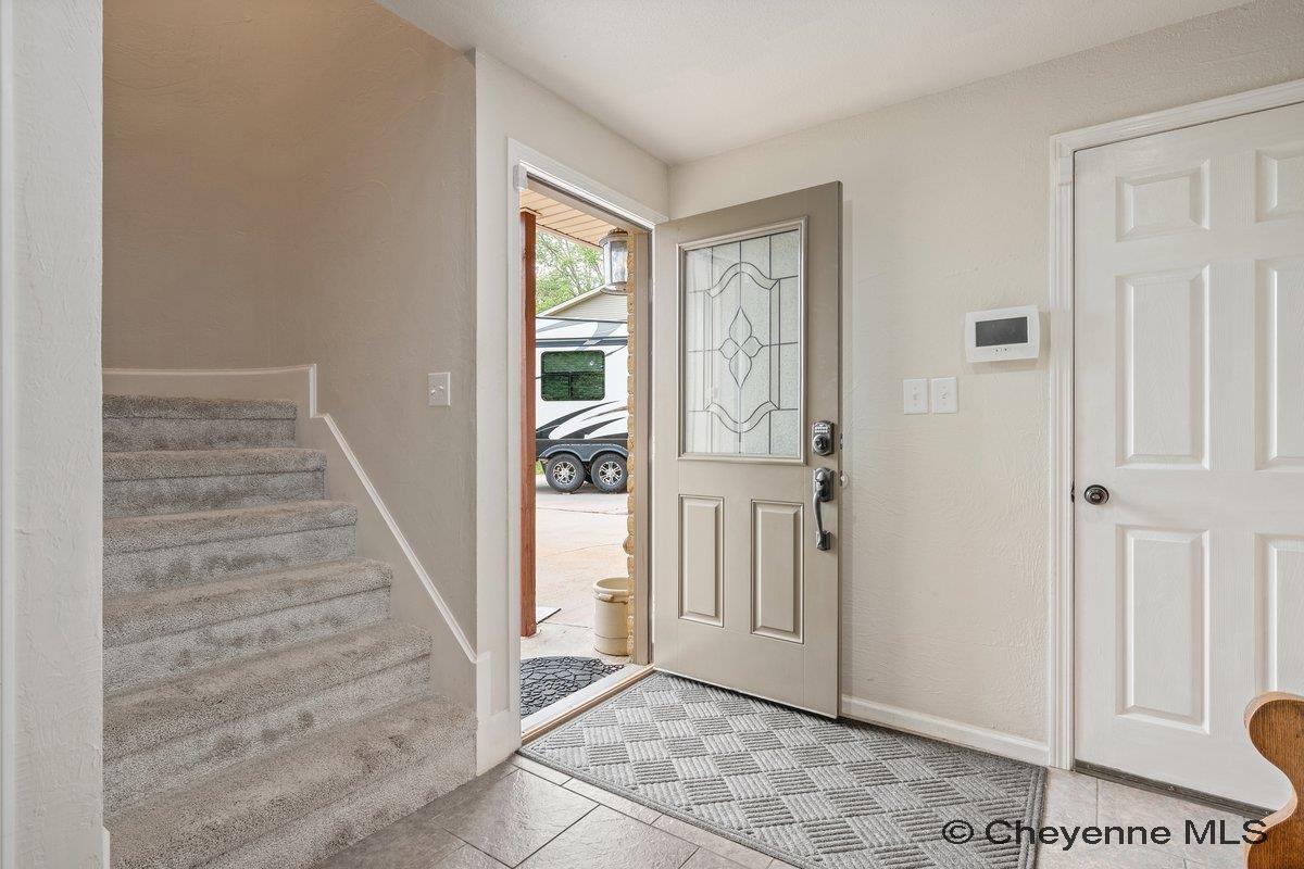 900 Ponderosa Road Cheyenne, WY 82009 - Photo 4 of 36 Gallery Image 4