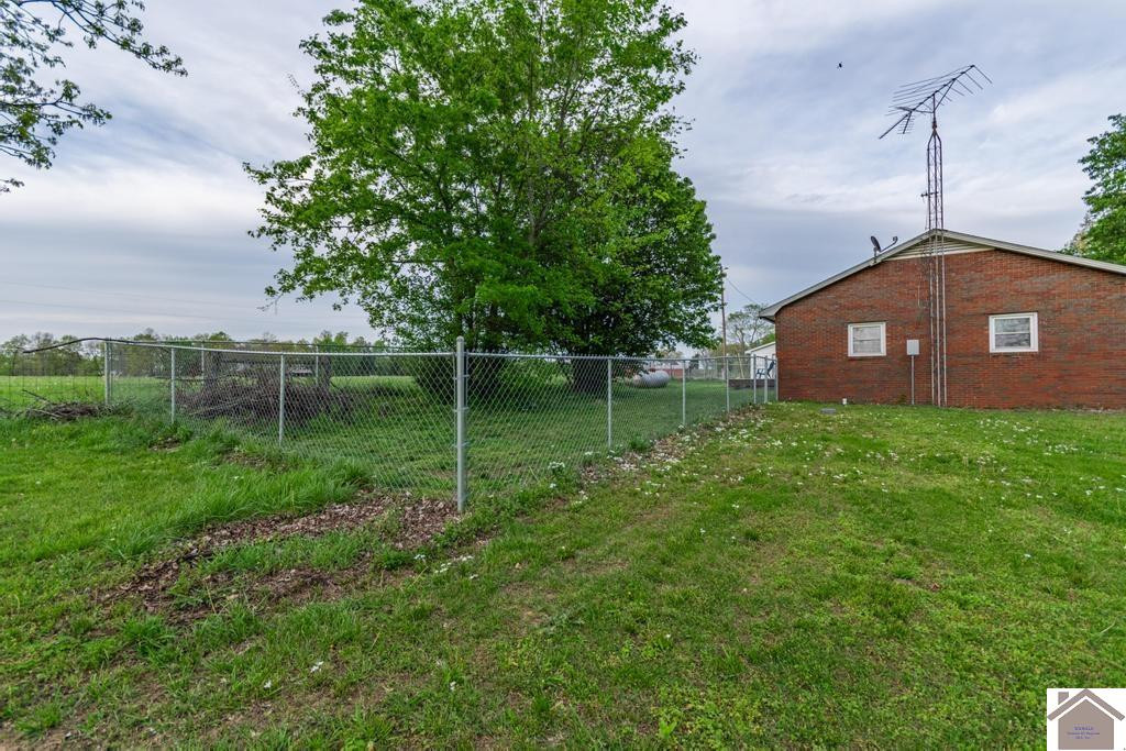3460 Redbud Road Dexter, KY 42036 - Photo 14 of 34 Photo 15