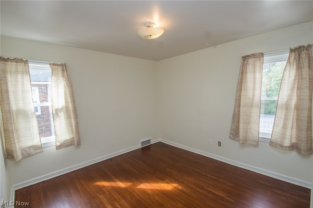 2384 Ashurst Road University Heights, OH 44118 - Photo 17 of 28 Up bedroom with hardwood floors