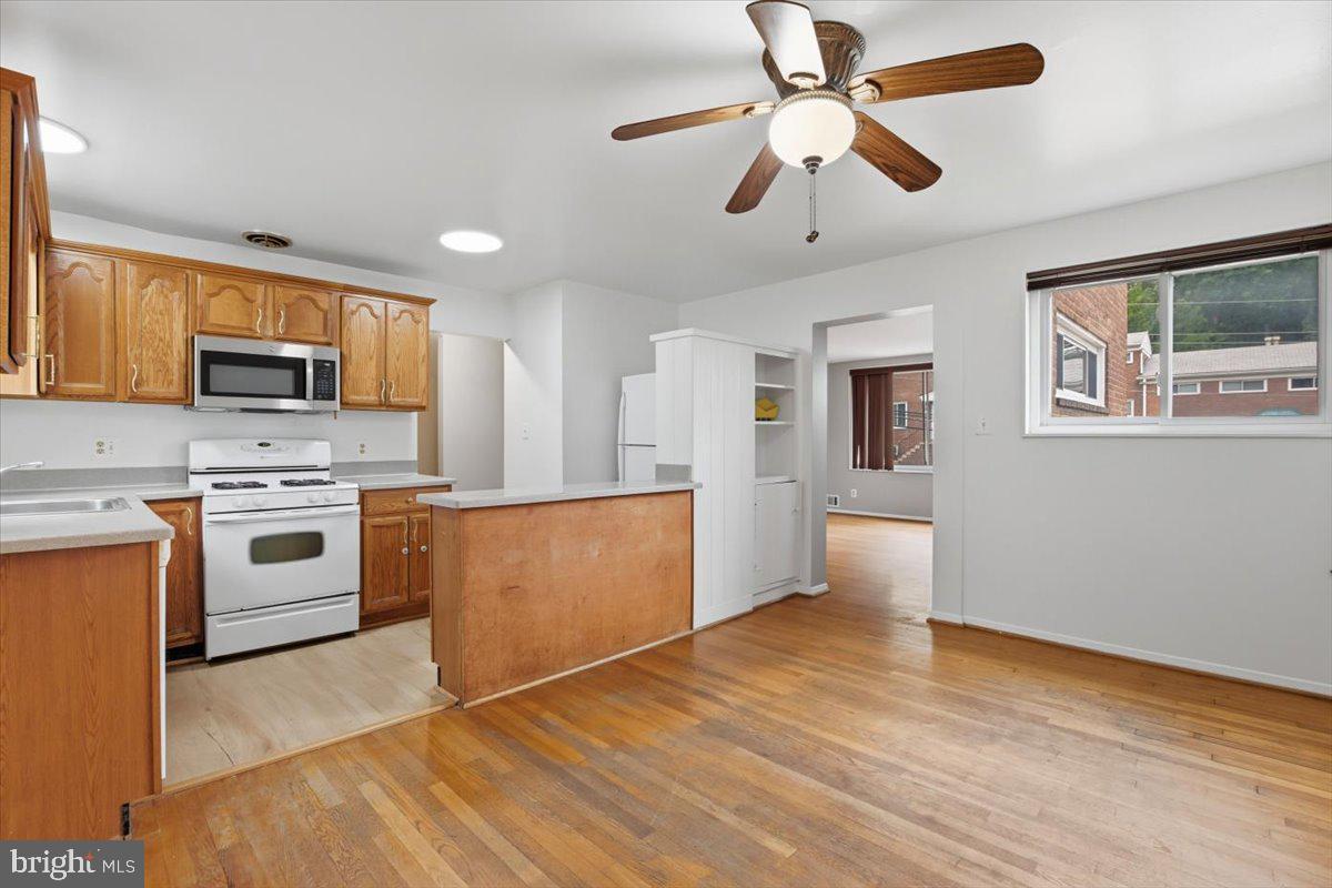 5024 8th Road South Arlington, VA 22204 - Photo 12 of 35