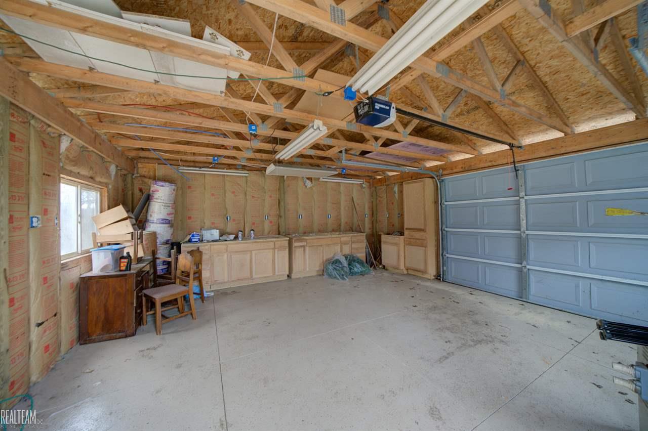 37820 Division Road Richmond, MI 48062 - Photo 37 of 39 31346131-36.JPG