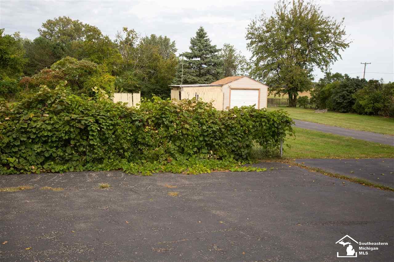 3308 West Albain Road Monroe, MI 48161 - Photo 4 of 44