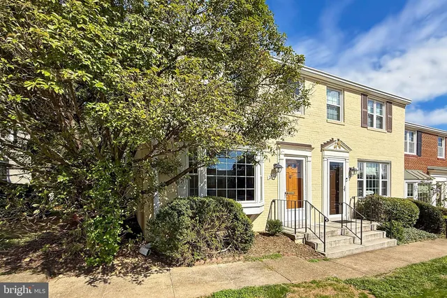 $519,950 | 3827 Keller Avenue, Alexandria, VA 22302