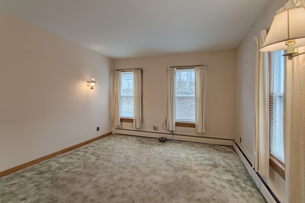 43 Allen Street Gardner, MA 01440 - Photo 19 of 24