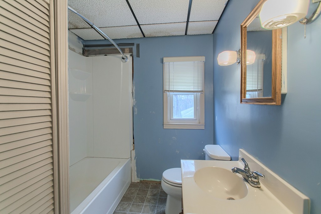 43 Allen Street Gardner, MA 01440 - Photo 22 of 24