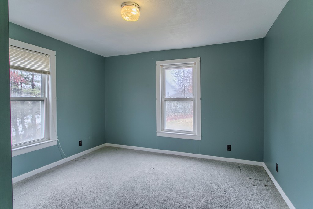43 Allen Street Gardner, MA 01440 - Photo 23 of 24