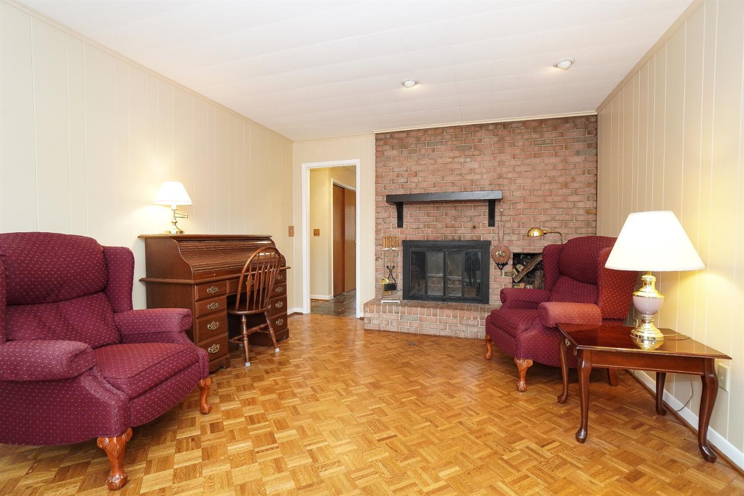 424 Riddle Road Cincinnati, OH 45231 - Photo 13 of 38 Gallery Image 13