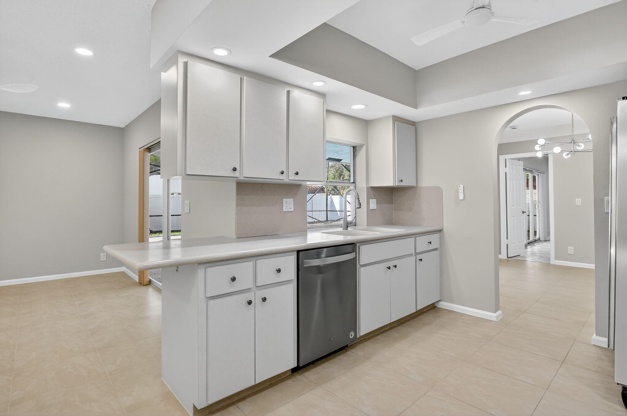 1544 Northwest 9th Street Boca Raton, FL 33486 - Photo 13 of 61 13-web-or-mls-028_DSC_1586