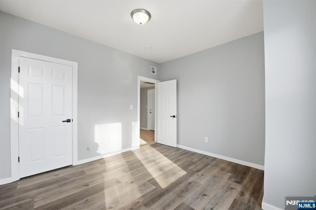 38 Mapes Avenue Newark, NJ 07112 - Photo 13 of 27 a view of room