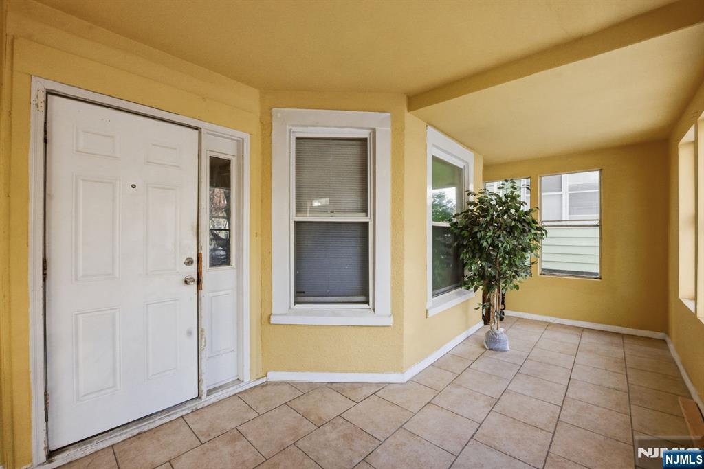 38 Mapes Avenue Newark, NJ 07112 - Photo 16 of 27