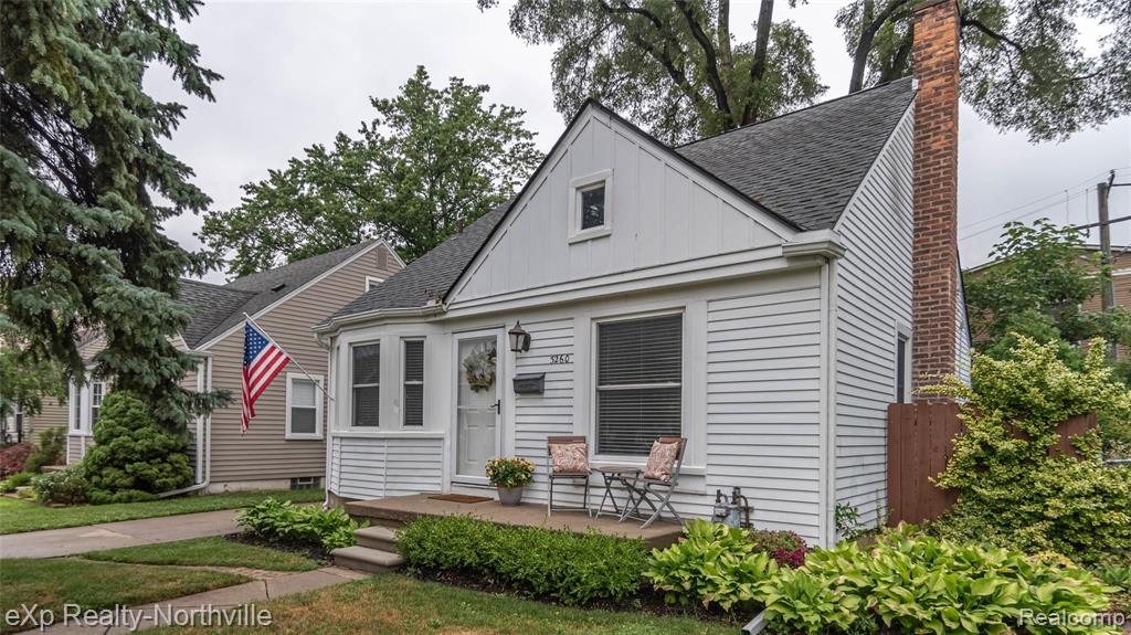 3260 Kenmore Road Berkley, MI 48072 - Photo 2 of 41