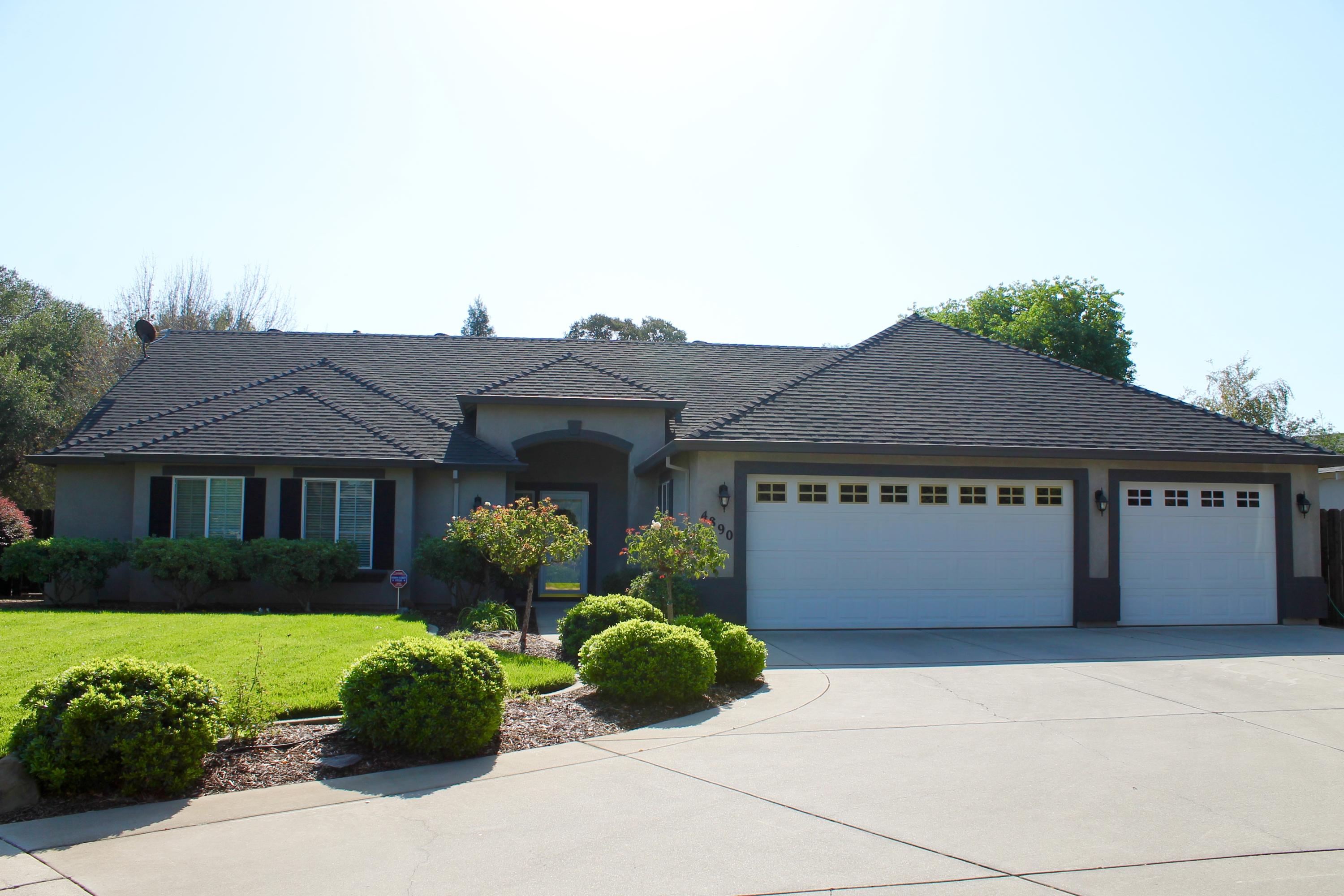 4890 Rising River Court Redding, CA 96002 - Photo 4 of 51 IMG_0931