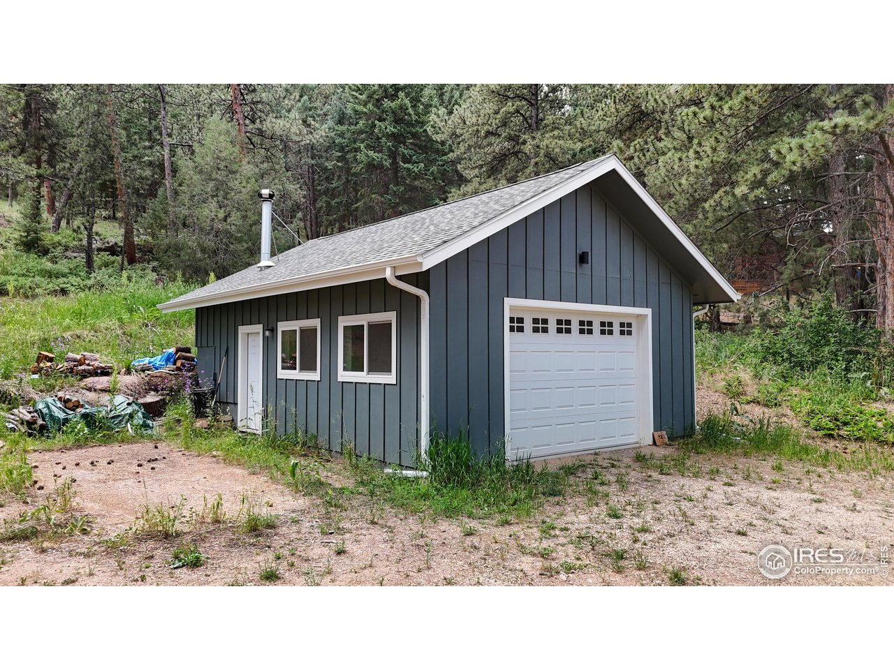 922 Easton Road Lyons, CO 80540 - Photo 22 of 38 Garage/ Workshop