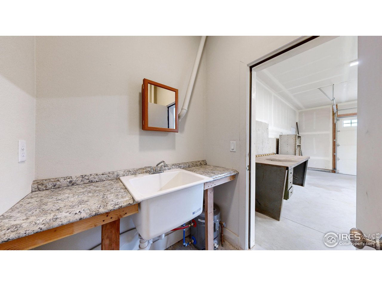 922 Easton Road Lyons, CO 80540 - Photo 26 of 38 Heated Bathroom in detached garage