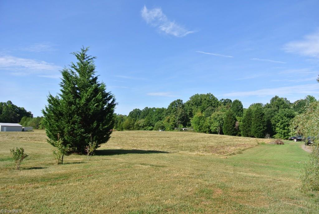 4612 Seward Road Pfafftown, NC 27040 - Photo 2 of 6 Gallery Image 2