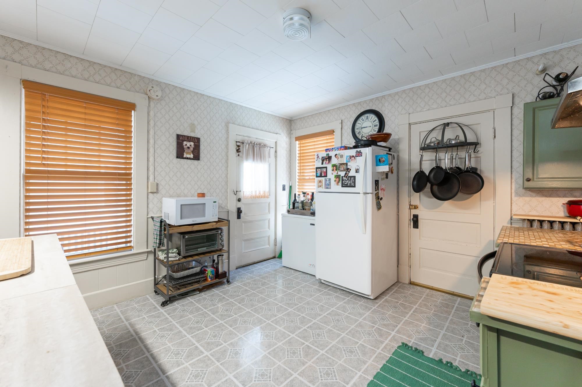 330-332 Ash Street Manchester, NH 03104 - Photo 3 of 57