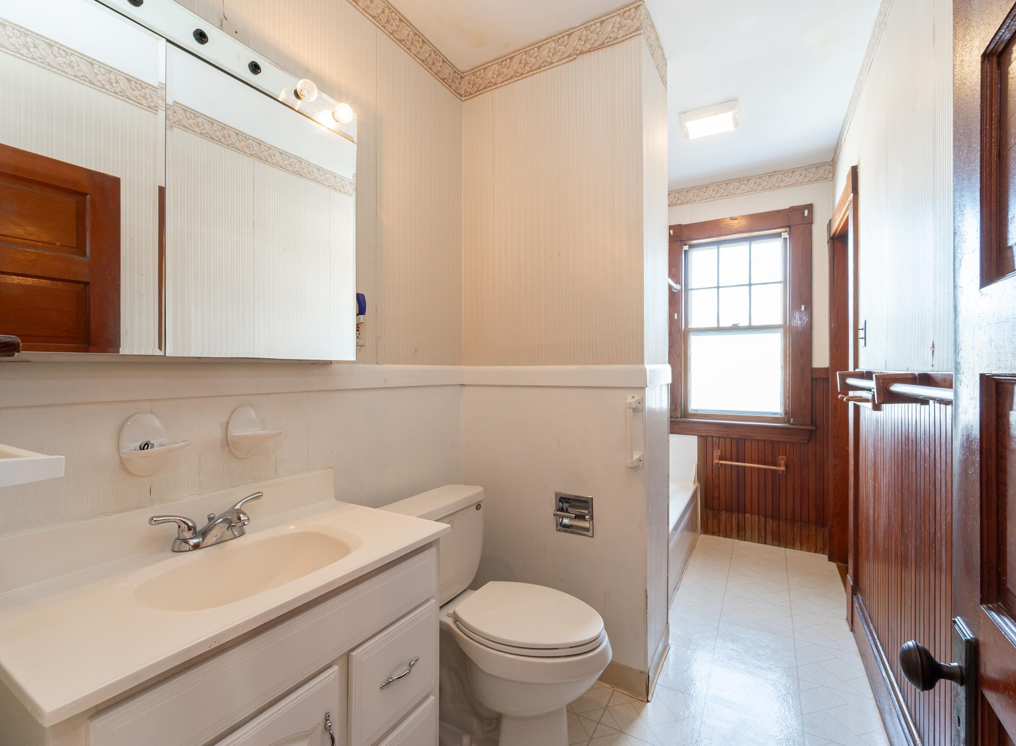 330-332 Ash Street Manchester, NH 03104 - Photo 41 of 57