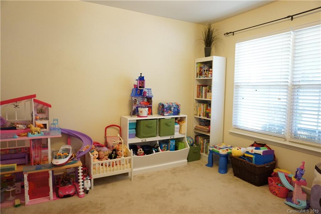 1611 Flagsworth Road, Unit 240 Clover, SC 29710 - Photo 32 of 33 Gallery Image 32
