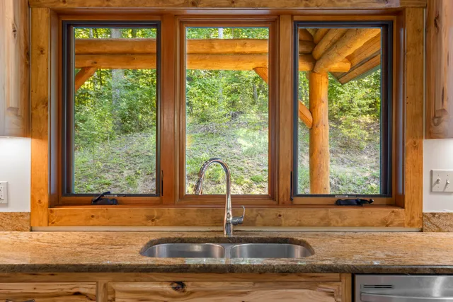 $1,500,000 | 15382 Maxey Road, Arcadia, MI 49613