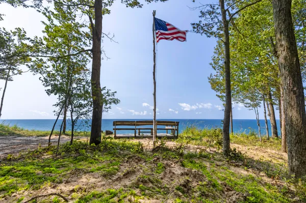 $1,450,000 | 15382 Maxey Road, Arcadia, MI 49613