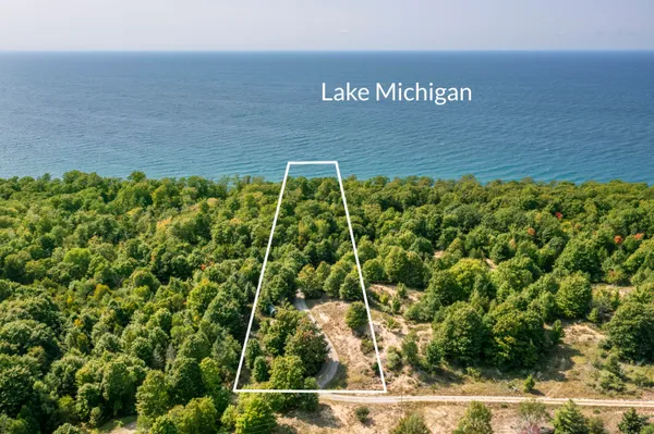 $1,450,000 | 15382 Maxey Road, Arcadia, MI 49613